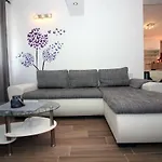 Nika Apartamento