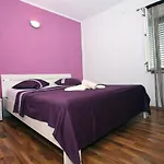 Apartamento Nika *