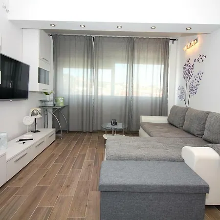 Nika Apartman