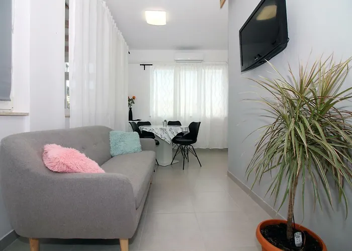 Nika Appartamento Tisno