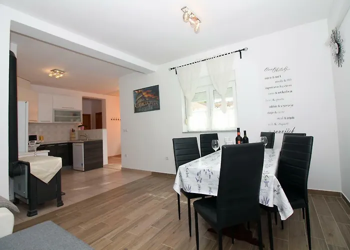 Nika Appartamento Tisno