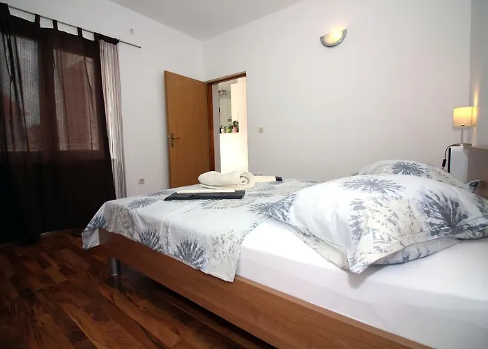 Nika Appartamento Tisno